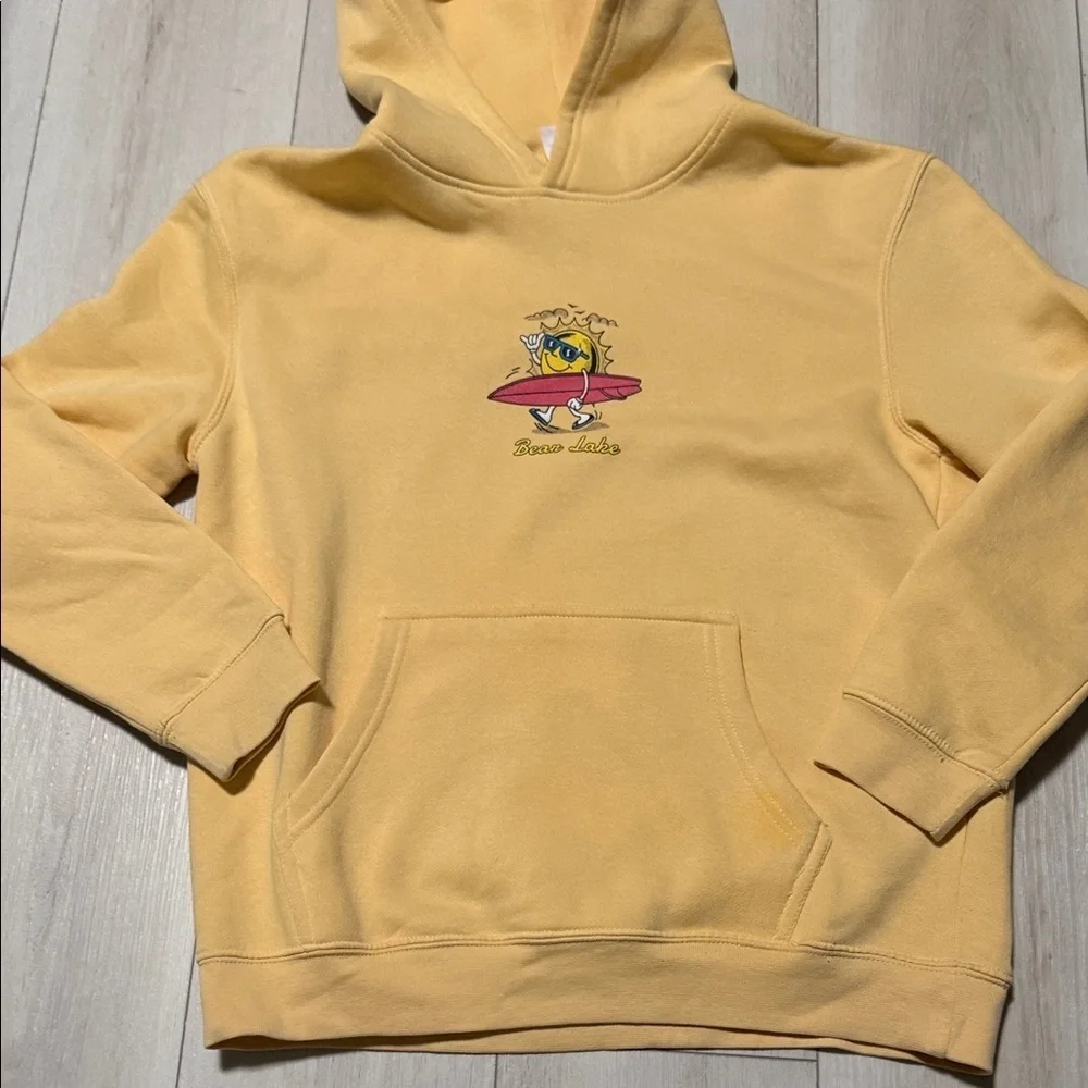 Lane Seven Girl’s Yellow Graphic Hooded Sweatshirt - Youth Size L) “Bear Lake”